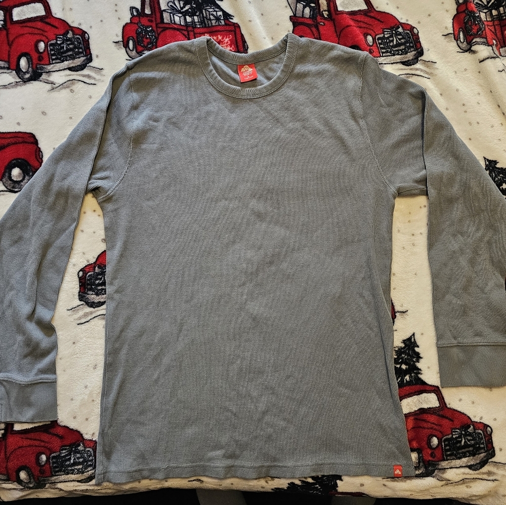 Women's long sleeve eastern mountain sports
